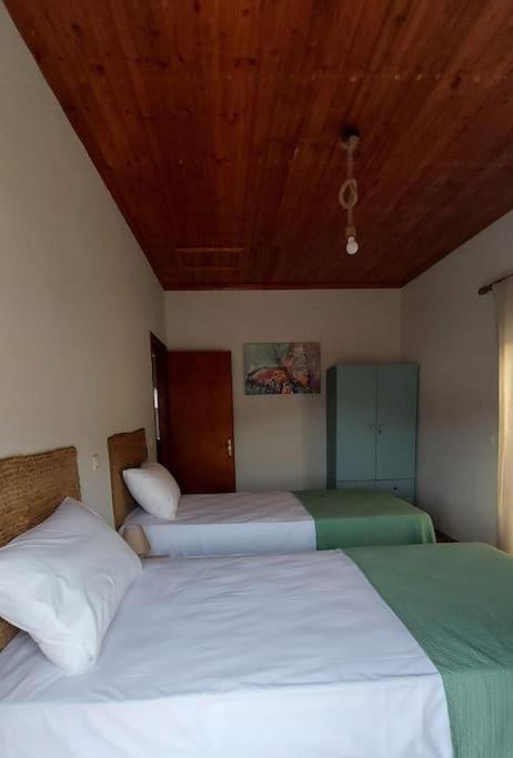 Colorful 2-Bedroom House In Gaios Esterno foto
