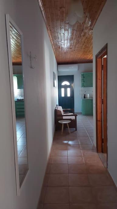 Colorful 2-Bedroom House In Gaios Esterno foto