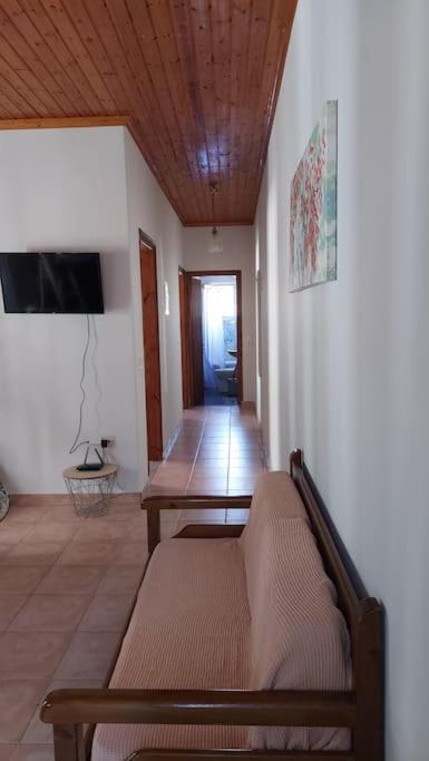 Colorful 2-Bedroom House In Gaios Esterno foto